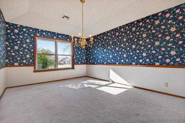 2704 SE Hillsboro Road, Bartlesville, OK 74006