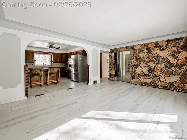 6745 24 Mile Road, Shelby Twp, MI 48316