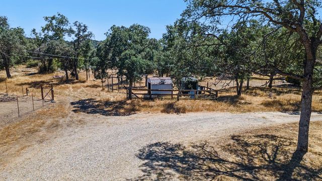 29696 Auberry Road, Prather, CA 93651