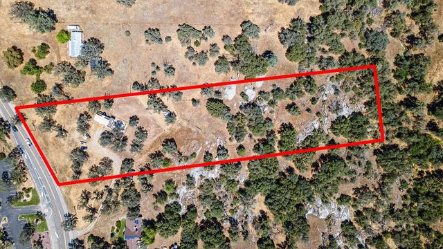 29696 Auberry Road, Prather, CA 93651
