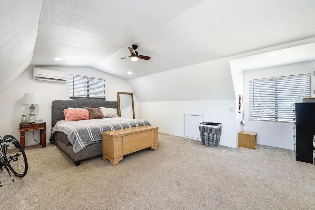 Image 11 of property listing at 29696 Auberry Road, Prather, CA 93651