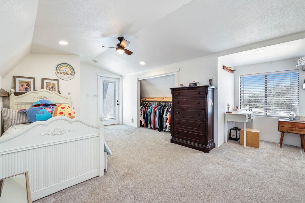 Image 12 of property listing at 29696 Auberry Road, Prather, CA 93651
