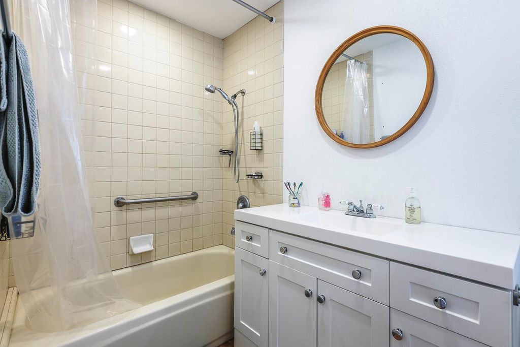Image 15 of property listing at 29696 Auberry Road, Prather, CA 93651