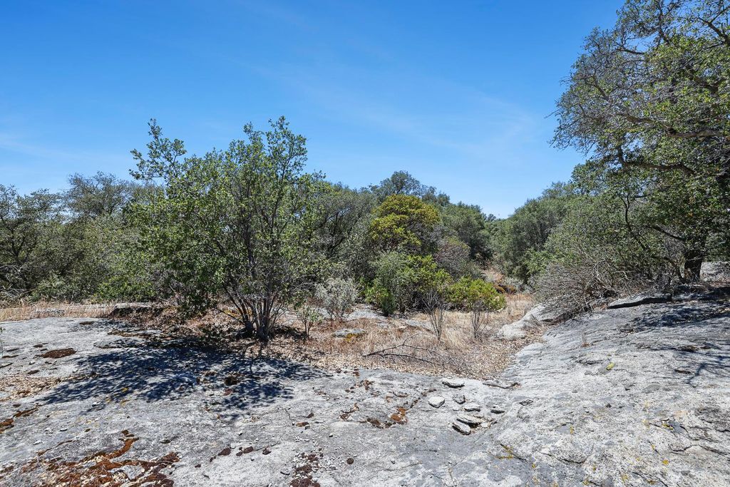 Image 31 of property listing at 29696 Auberry Road, Prather, CA 93651