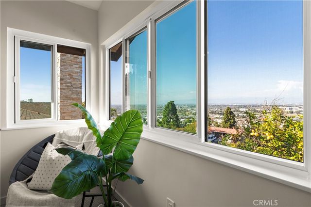 24880 Via Valmonte, Torrance, CA 90505