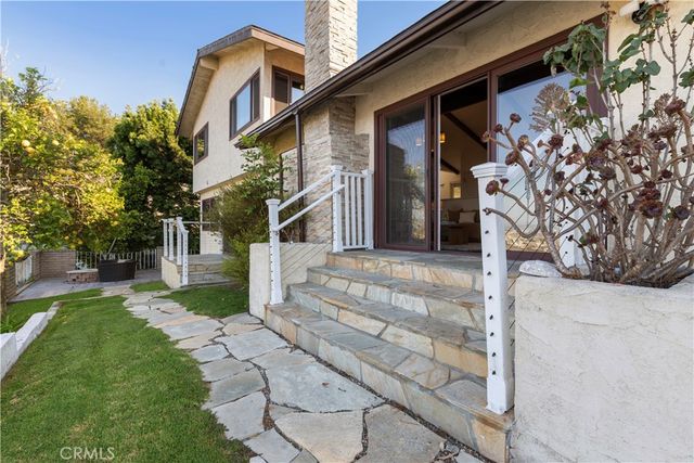 24880 Via Valmonte, Torrance, CA 90505