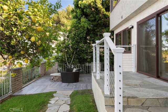 24880 Via Valmonte, Torrance, CA 90505