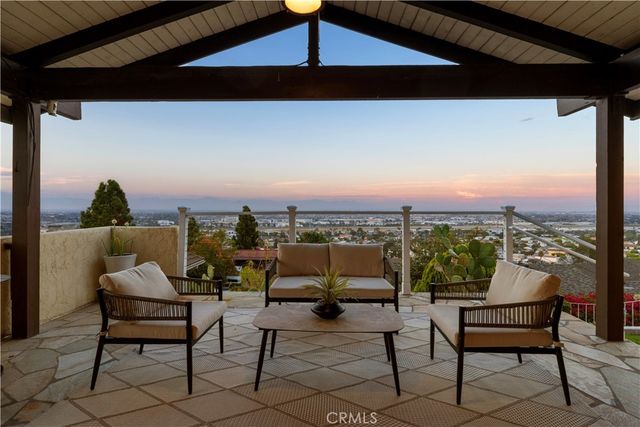 24880 Via Valmonte, Torrance, CA 90505