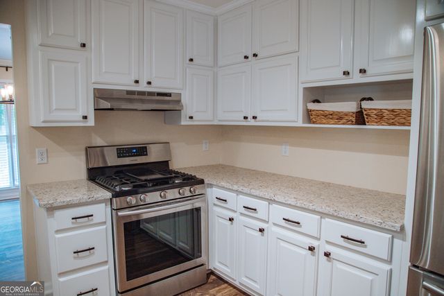 30 Laurelwood Circle, Griffin, GA 30224