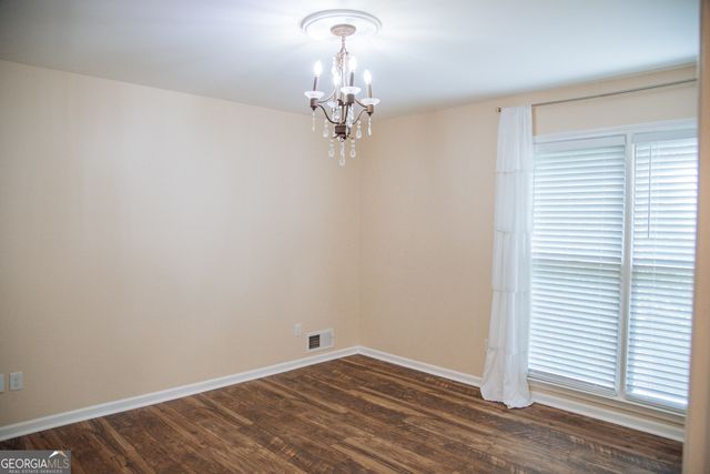 30 Laurelwood Circle, Griffin, GA 30224