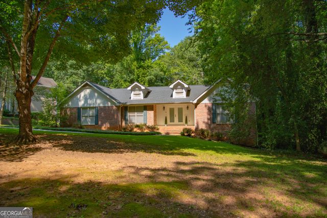 30 Laurelwood Circle, Griffin, GA 30224
