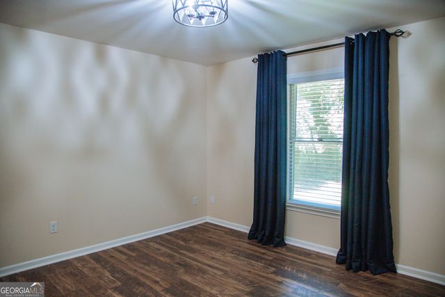 30 Laurelwood Circle, Griffin, GA 30224
