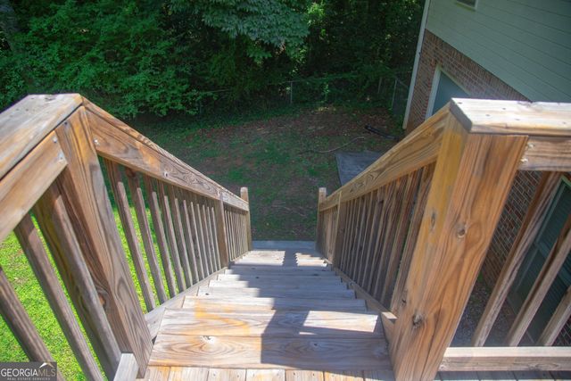 30 Laurelwood Circle, Griffin, GA 30224