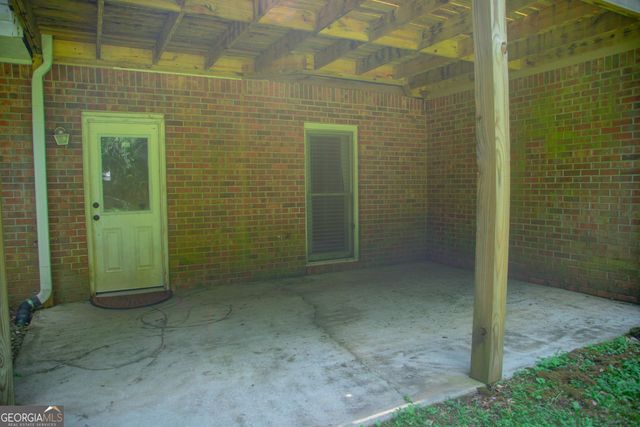 30 Laurelwood Circle, Griffin, GA 30224