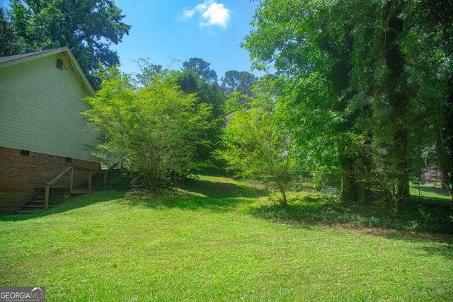 30 Laurelwood Circle, Griffin, GA 30224