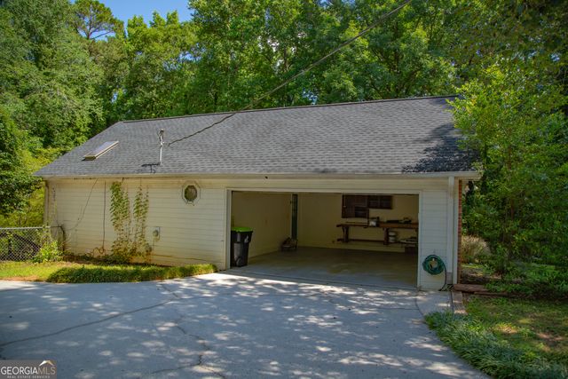 30 Laurelwood Circle, Griffin, GA 30224
