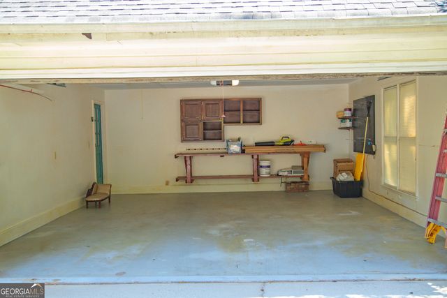30 Laurelwood Circle, Griffin, GA 30224