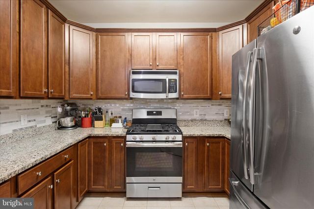 24546 BYRNE MEADOW SQ, Aldie, VA 20105