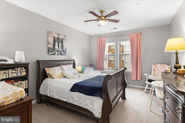 24546 BYRNE MEADOW SQ, Aldie, VA 20105