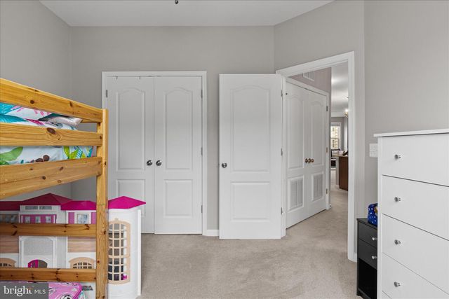 24546 BYRNE MEADOW SQ, Aldie, VA 20105