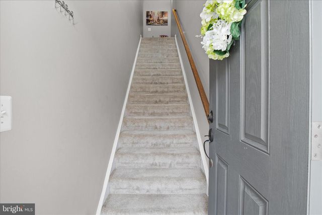 24546 BYRNE MEADOW SQ, Aldie, VA 20105