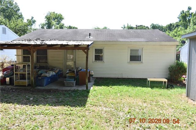 1410 Town Street, Greensboro, NC 27407