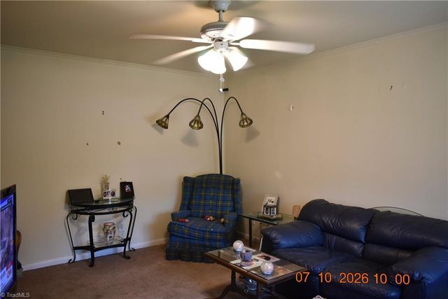 1410 Town Street, Greensboro, NC 27407