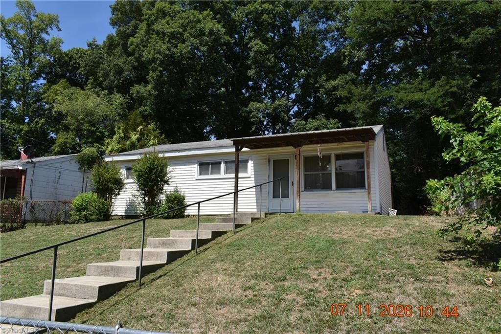 1410 Town Street, Greensboro, NC 27407
