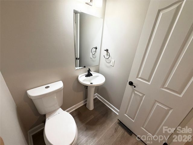6000 Hunter Lane, Matthews, NC 28104