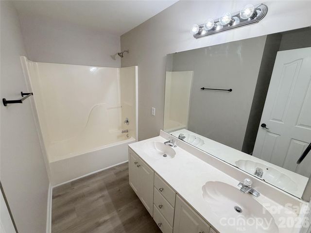 6000 Hunter Lane, Matthews, NC 28104