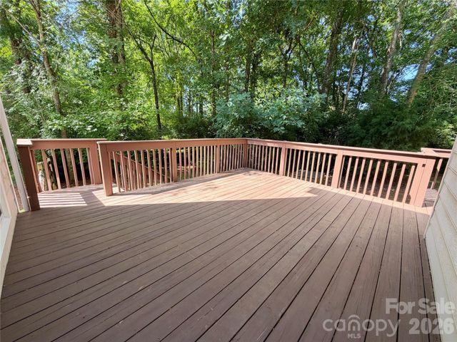 6000 Hunter Lane, Matthews, NC 28104