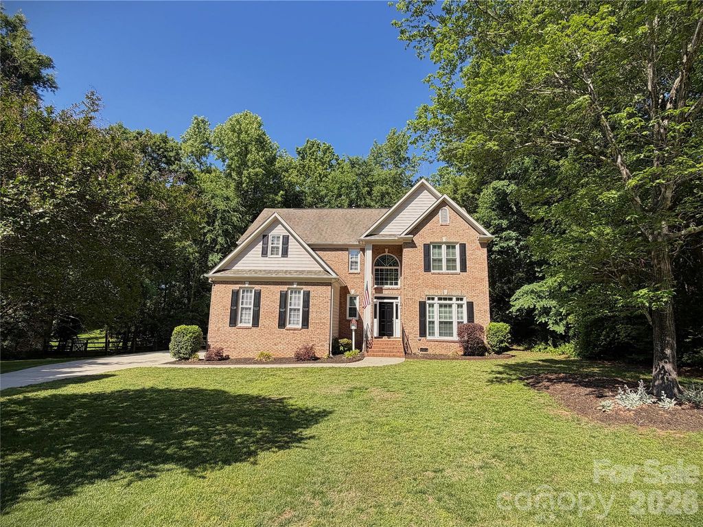 6000 Hunter Lane, Matthews, NC 28104