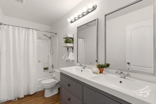 1723 E Blackhawk Drive E, Phoenix, AZ 85024