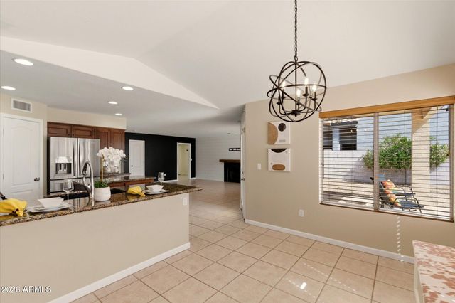 1723 E Blackhawk Drive E, Phoenix, AZ 85024