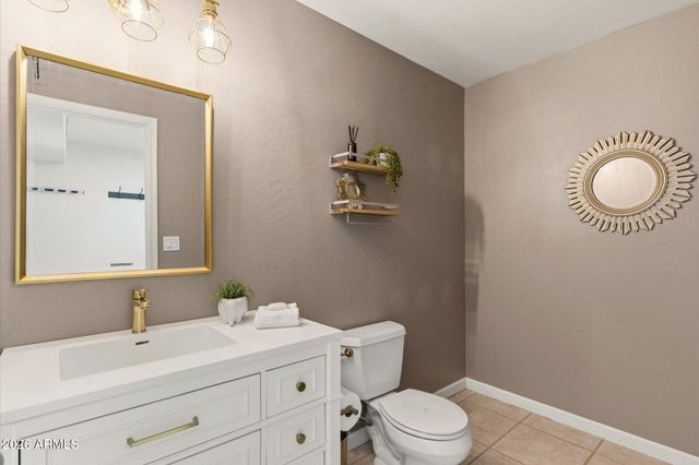 1723 E Blackhawk Drive E, Phoenix, AZ 85024