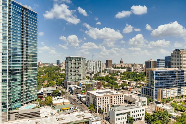 301 West Ave 2003, Austin, TX 78701