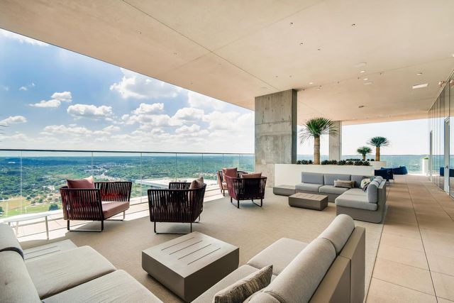 301 West Ave 2003, Austin, TX 78701