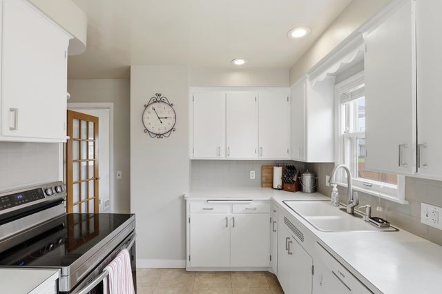 4828 N Washington St, Spokane, WA 99205
