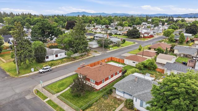 4828 N Washington St, Spokane, WA 99205