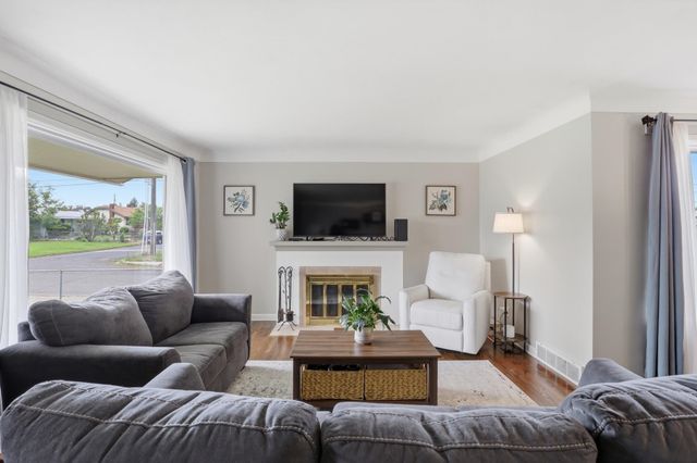 4828 N Washington St, Spokane, WA 99205
