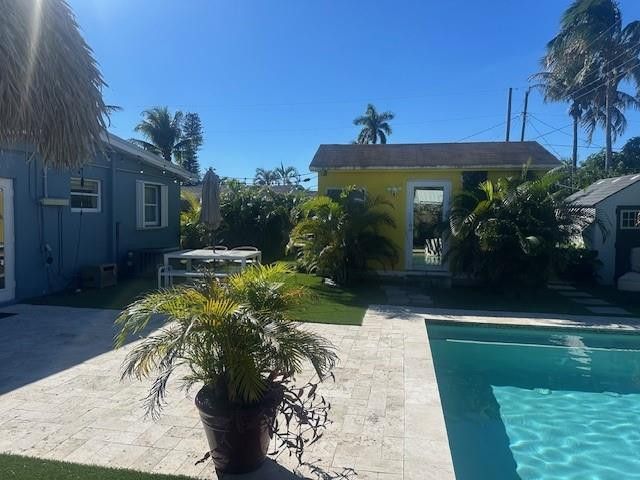 4121 NW 11th Avenue, Fort Lauderdale, FL 33309