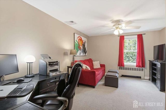 4 Honey Court, Metuchen, NJ 08840