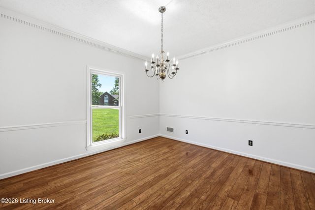 1507 Colonial Ct, Goshen, KY 40026