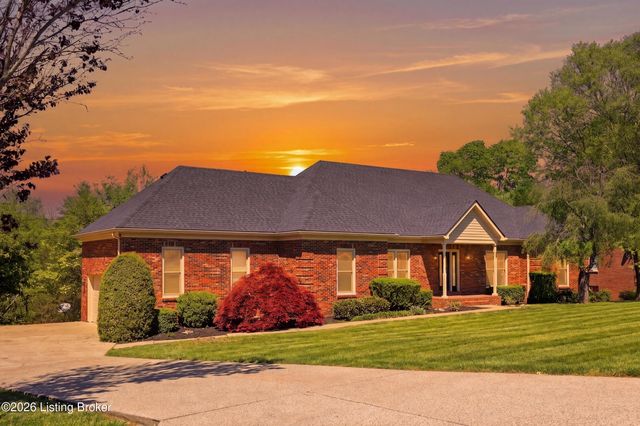 1507 Colonial Ct, Goshen, KY 40026
