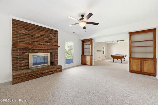 1507 Colonial Ct, Goshen, KY 40026