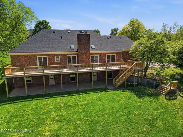 1507 Colonial Ct, Goshen, KY 40026