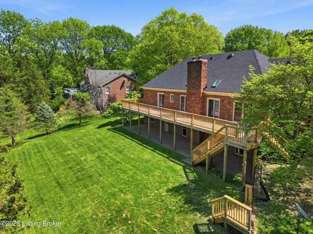 1507 Colonial Ct, Goshen, KY 40026