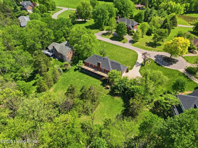 1507 Colonial Ct, Goshen, KY 40026