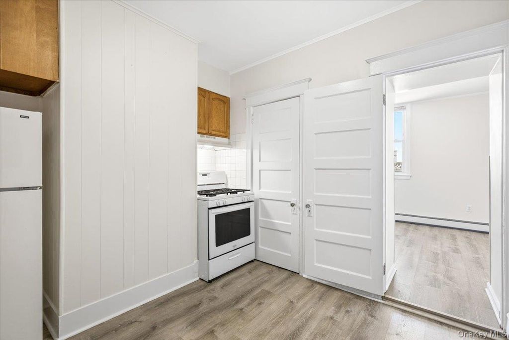 204 Voss Avenue, Yonkers, NY 10703 — photo 5