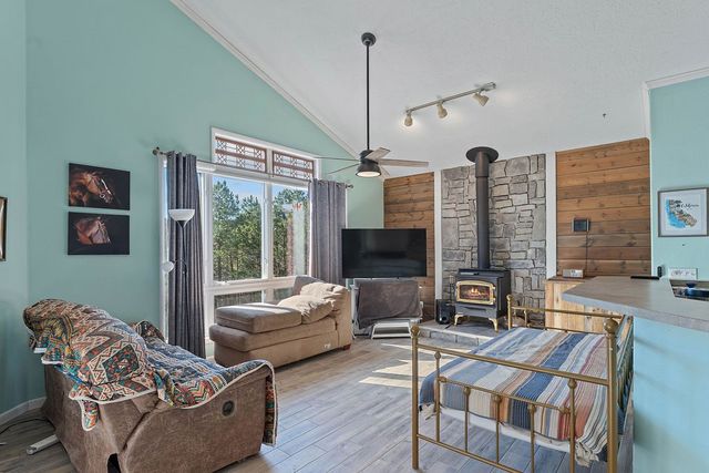 227 County Road 3321, Eureka Springs, AR 72632